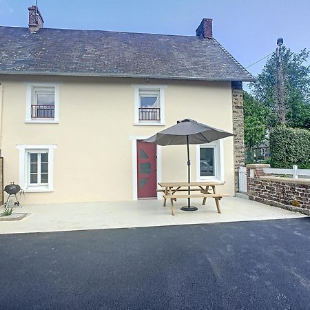 Petite Maison Proche Centre Ville Brehal Exterior photo