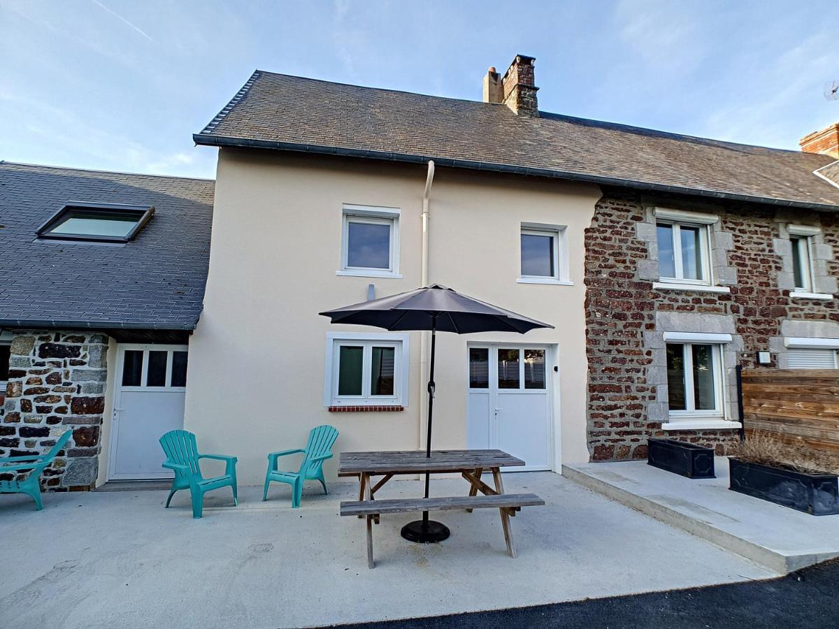 Petite Maison Proche Centre Ville Brehal Exterior photo